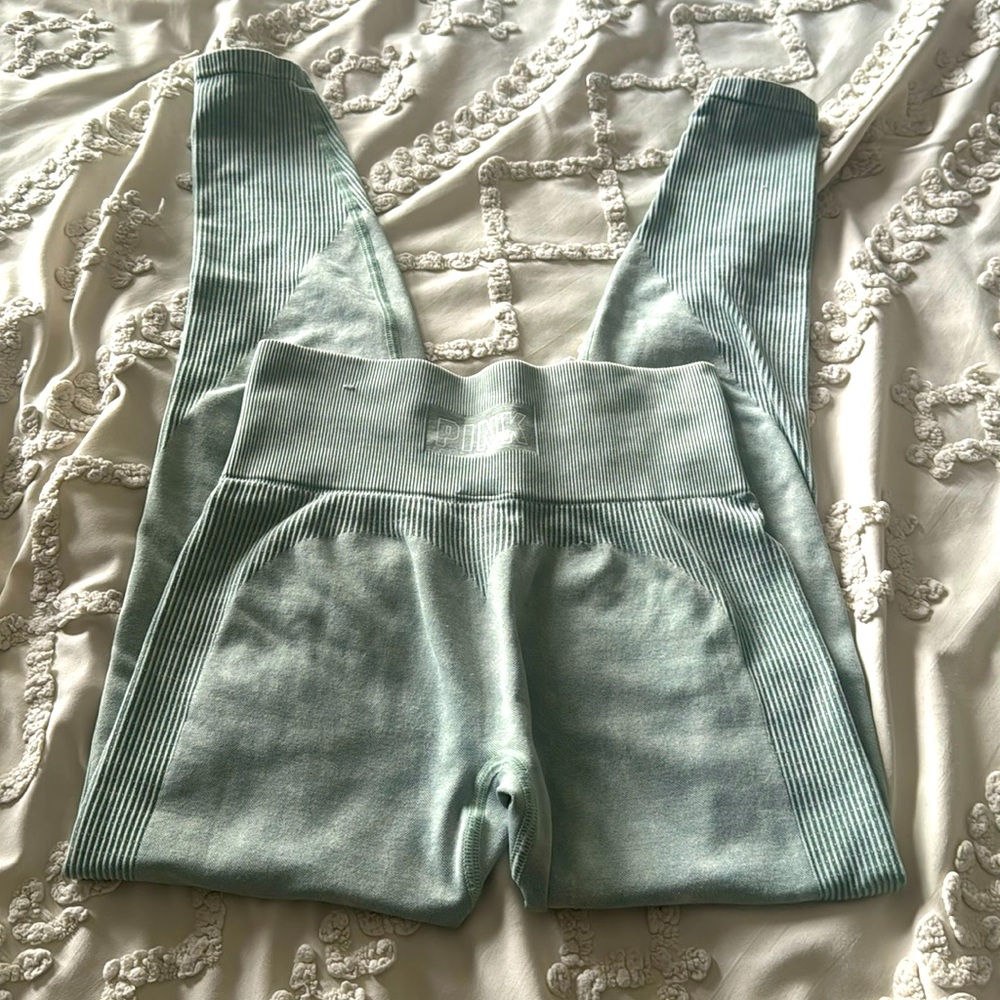 VS PINK SEAMLESS HIGH-WAIST WORKOUT TIGHT
